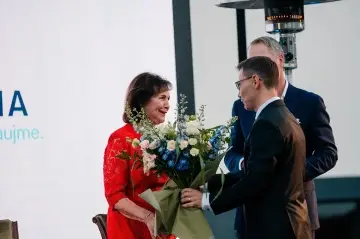 Jiřina Nepalová a Henrich Ihnát počas oslavy 25. výročia RENOMIA na Slovensku