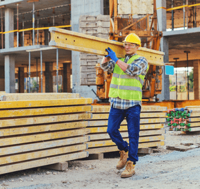 Stavebník nesie profil na stavbe bytového domu